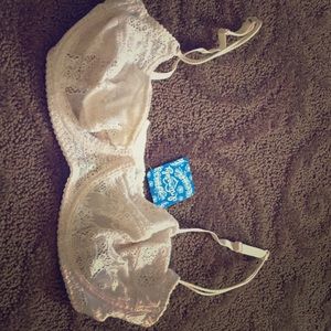 Brand new with tags FREE PEOPLE lace bra